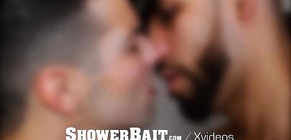  ShowerBait Warm up toy shower fuck with Casey Everett and Fx Rios